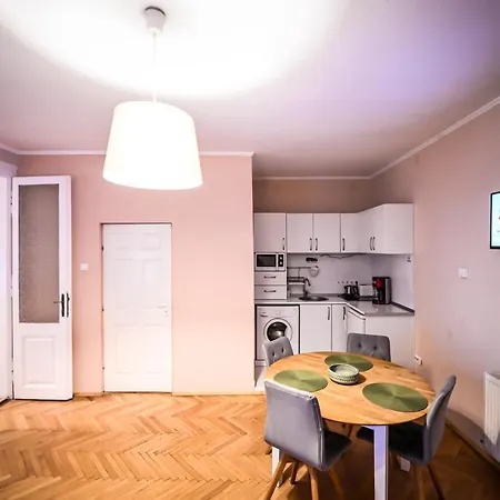 Apartment Jules' Sunny, Spacious And